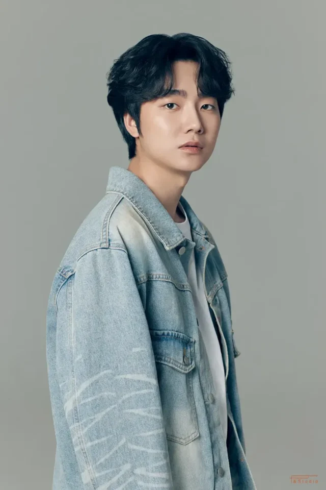 韓国　俳優　ソンユビン　熱愛　彼女　兵役　プロフィール　出演作品