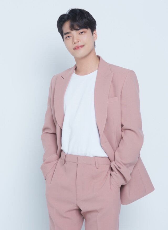 きばるん　兵役　大学　経歴　wikiプロフィール